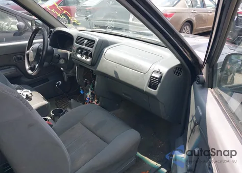 2001 Nissan Frontier Xe z USA, uszkodzony, nr VIN 1N6DD26S31C321005